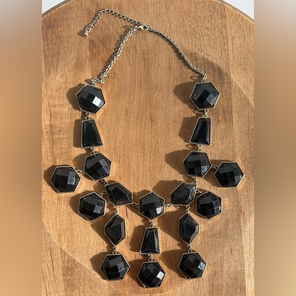 Jewelry - Black and Gold Chunky Necklace
